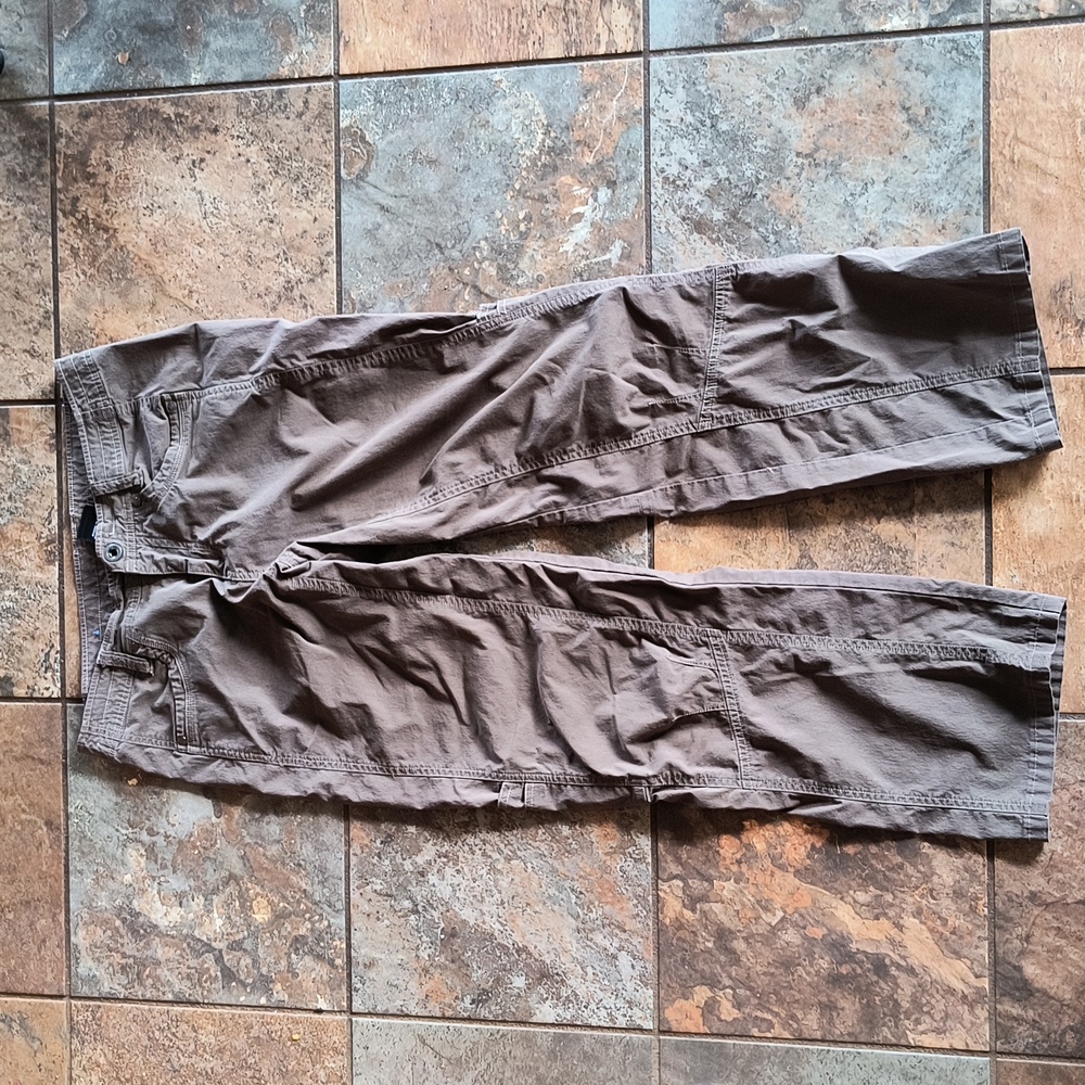 Kuhl Women's  RN 108846 Born In The Mountains Hiking Pants Size 8 reg